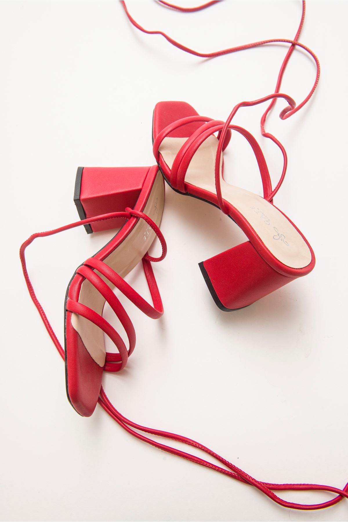 Kadın Bantlı Ve İpli Topuklu Ayakkabı Sandalet Carisa Gate Shoes-Kırmızı