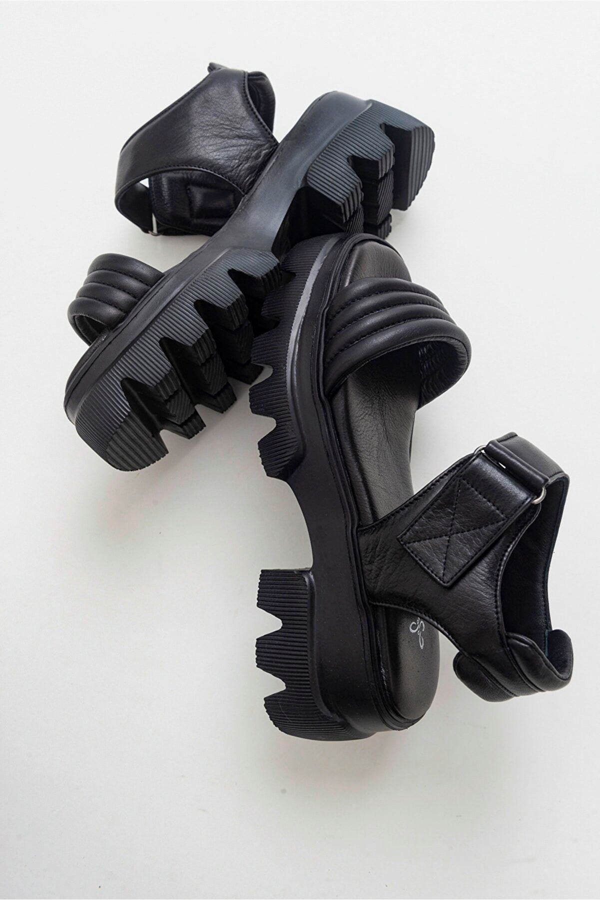Jelena Kadın Yüksek Taban  Bantlı Hakiki Deri Sandalet Gate Shoes-Siyah