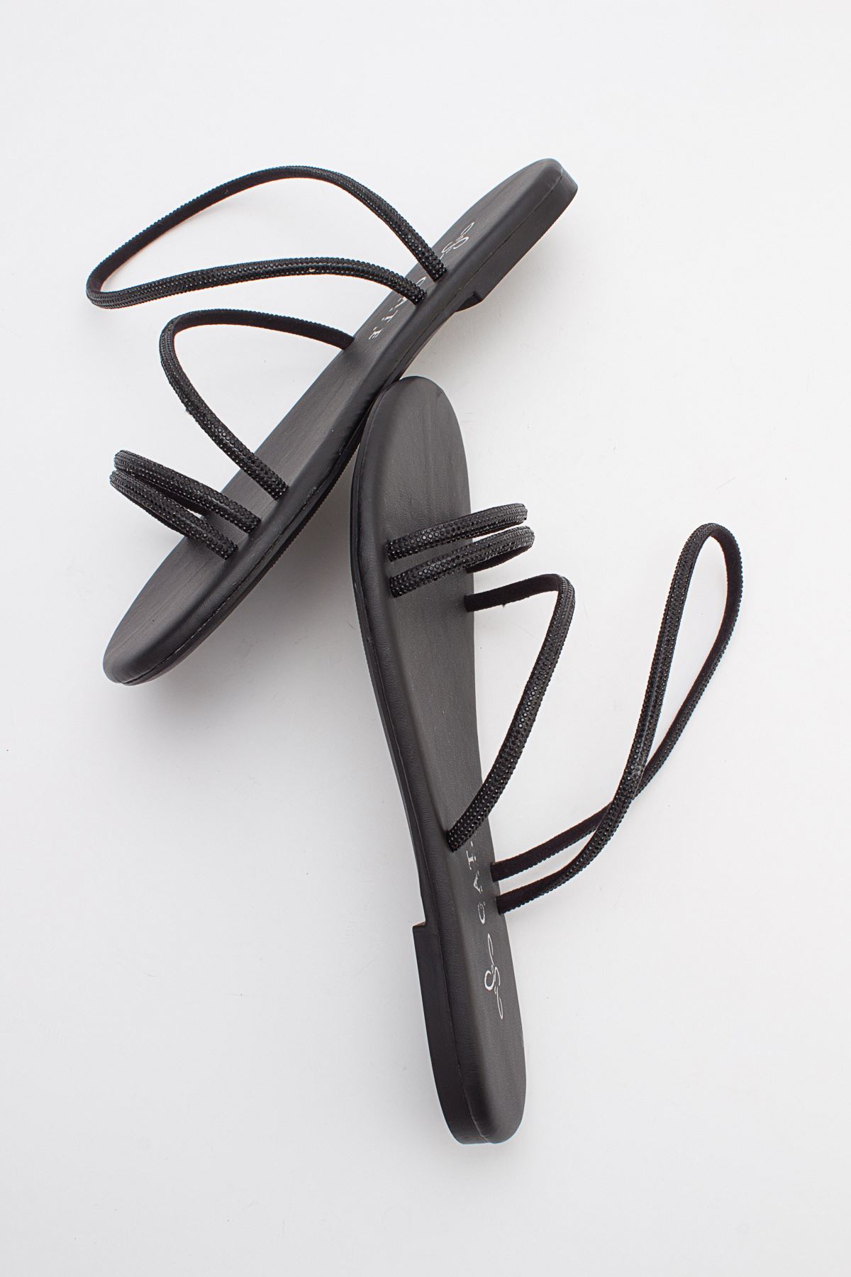 Breta Kristal Parlak Taşlı Alçak Tabanlı Kadın Sandalet Gate Shoes-Siyah
